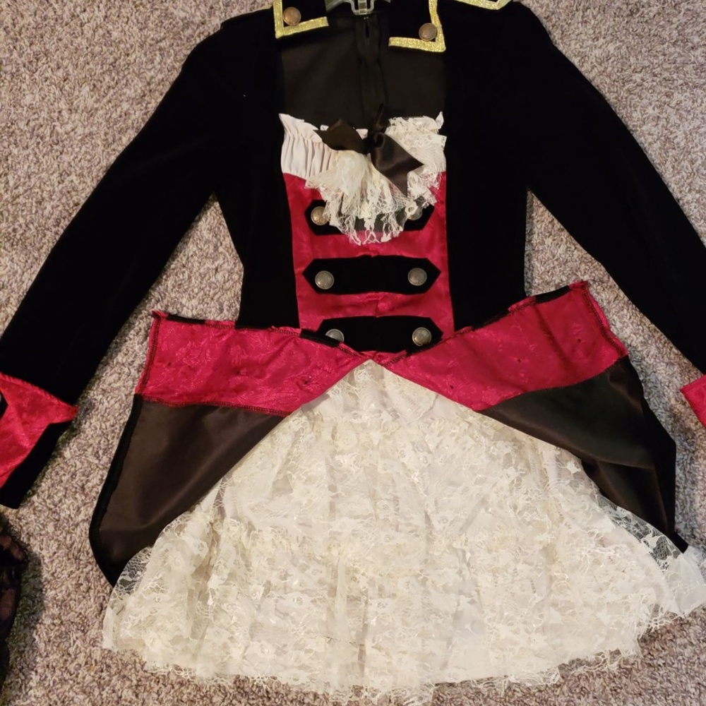 Pirate Women Small Short Costume